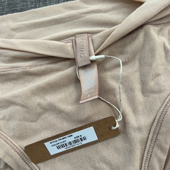 Skims Summer Mesh Bikini Brief - Picture 3 of 3